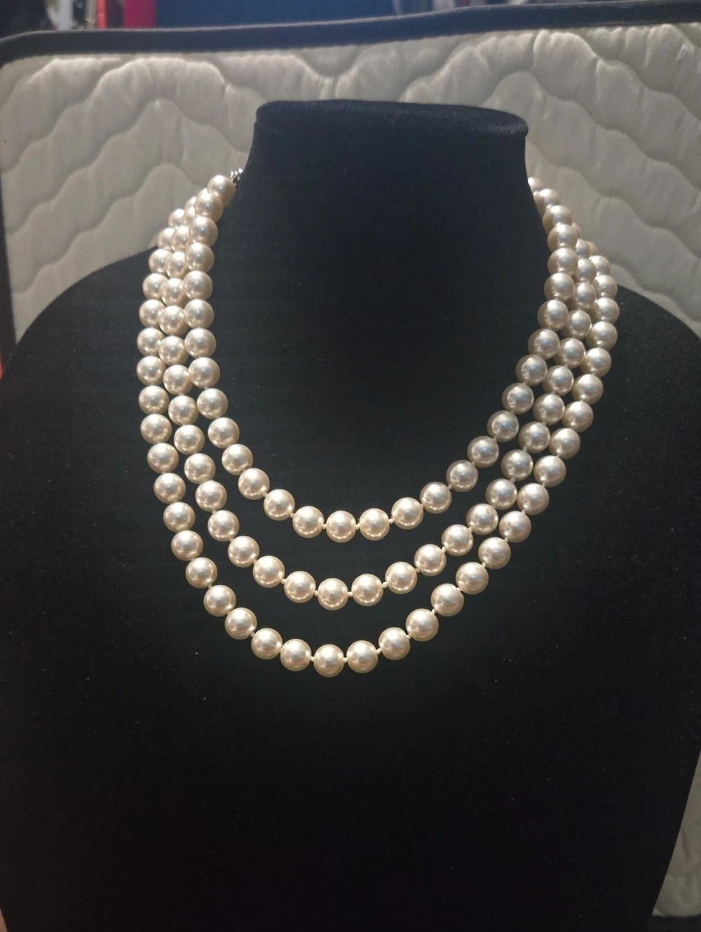Three-Strand Pearl Necklace in White - Cream Color. Like New